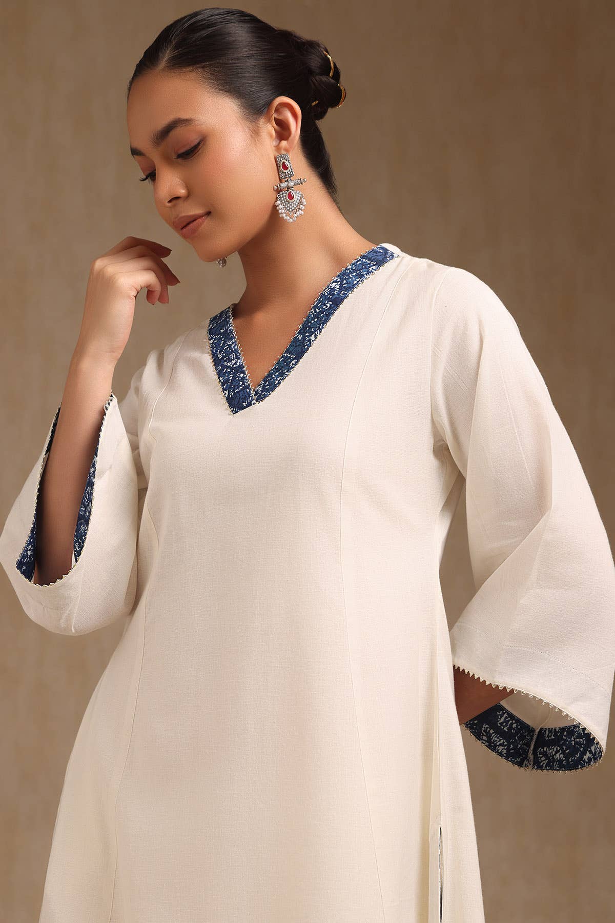 Off White Cotton Contrast Printed V-Neck A-Line Kurta - Image 1